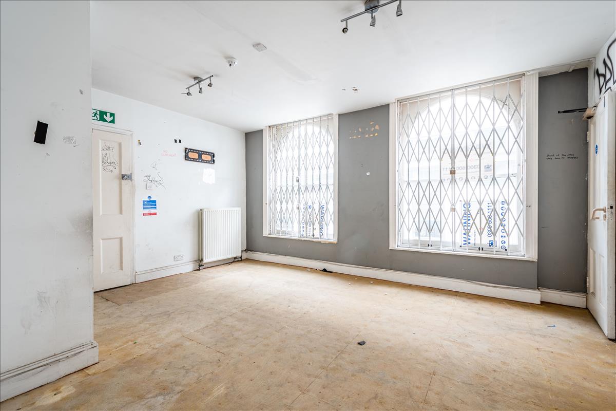 commercial building to let hackney