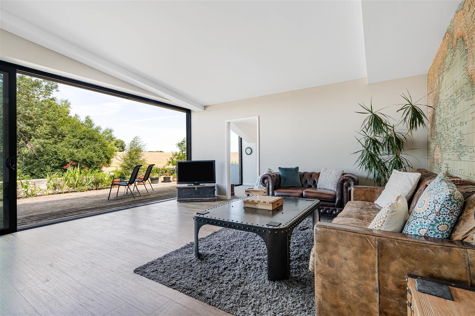 Property Image 51813b24-69f7-4c2c-bdbb-7a0d0b32eefe