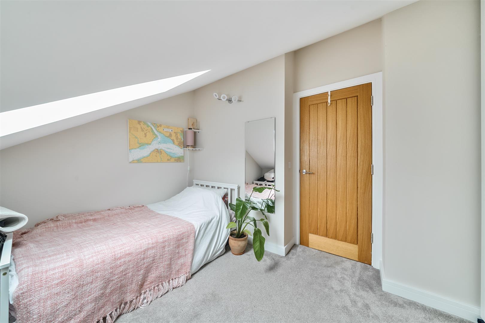 Property Image 519f5a47-d28c-48d5-818e-2f724e089966