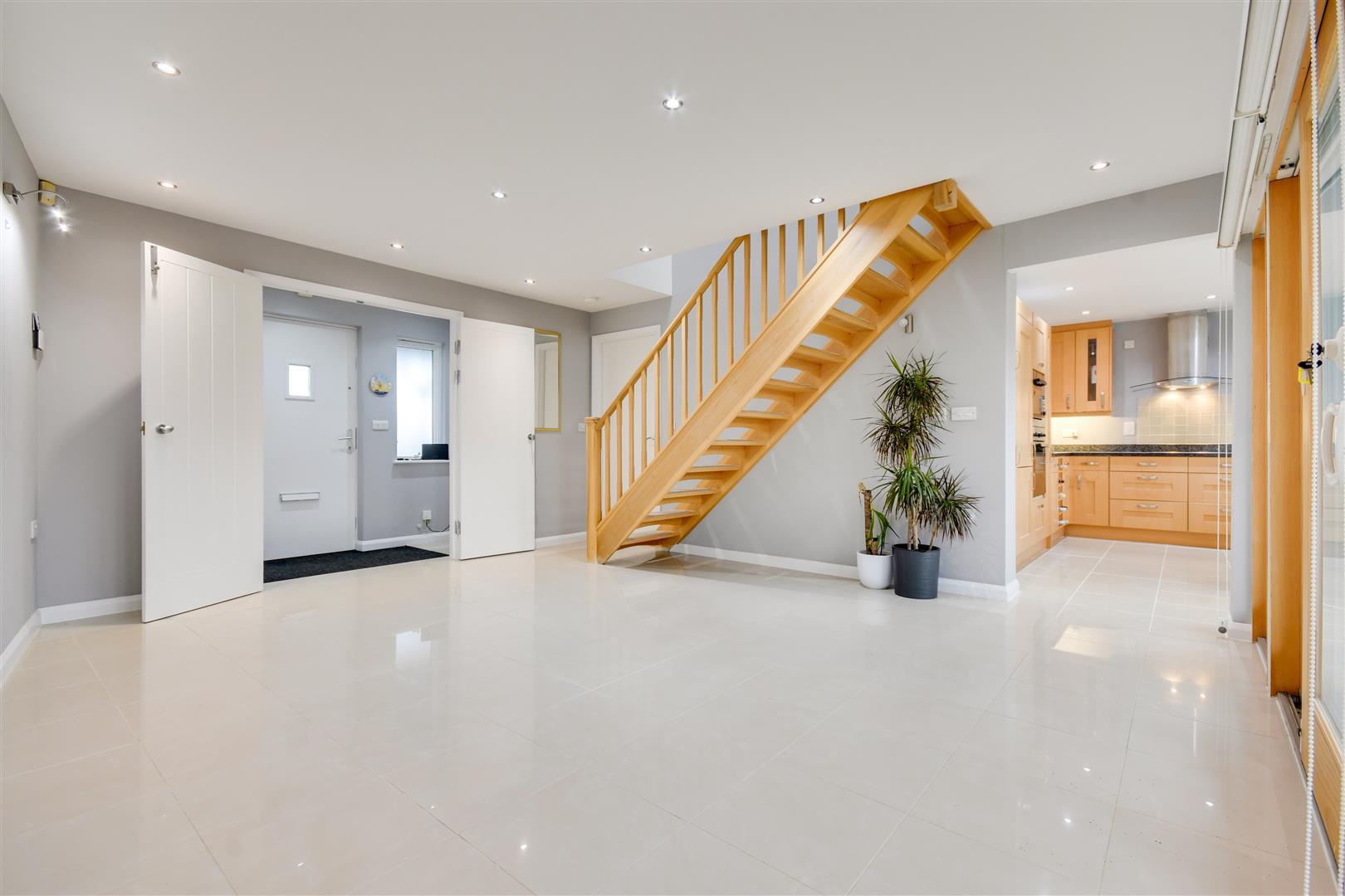Property Image 51ad3726-6f61-4bf2-9582-d3293e4532ca