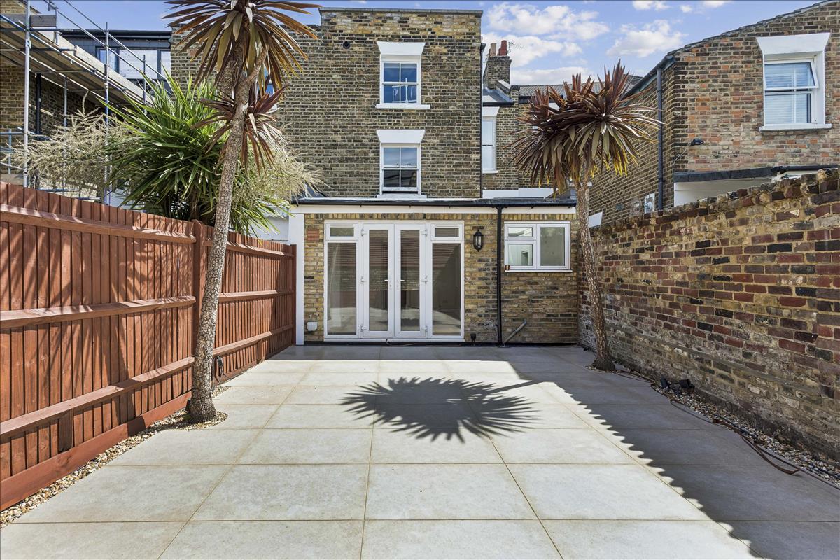 Property Image 51d956fc-85ba-4980-b374-b1aef779965f