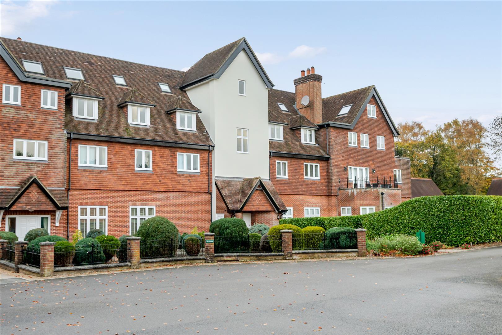 Property Image 51e36578-c47b-4b13-ae99-4c82f286f2bb