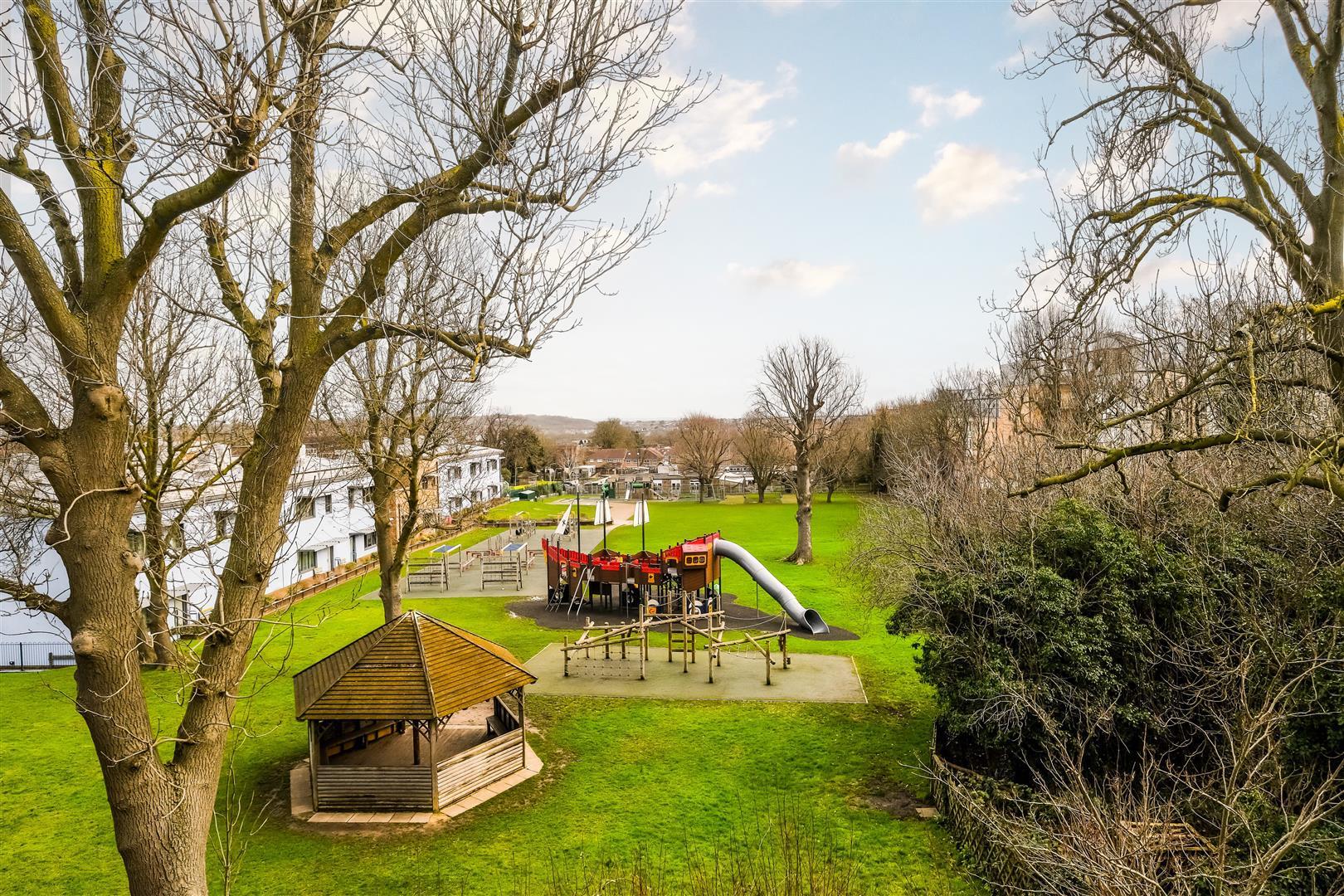 Property Image 51e5d0ed-c2cb-40cc-abd3-4f681372cde8