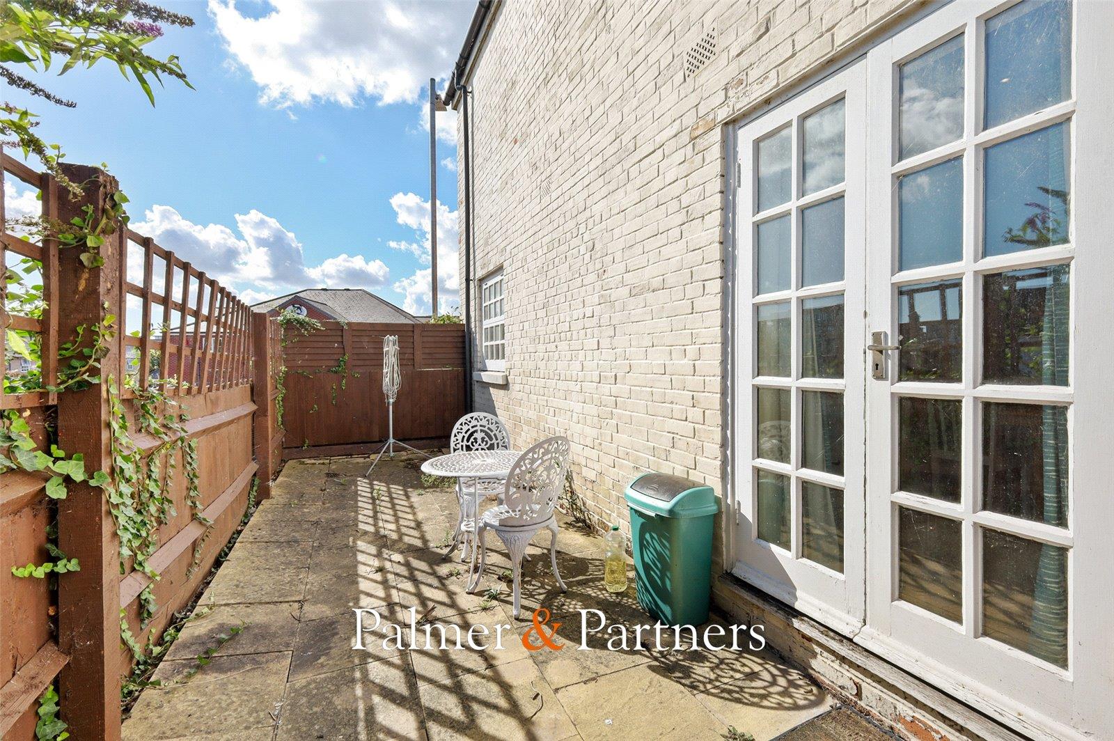 Property Image 51f966f0-19bc-44d2-9635-10a21511fa76