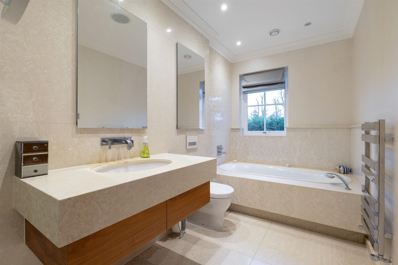 Property Image 51fe009f-6bcb-476e-86fb-916f302355fb
