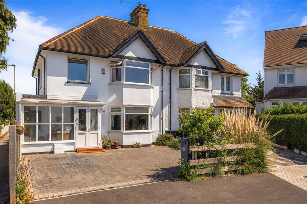 Property Image 52018463-5f08-4da2-a681-4158d44cc3c7