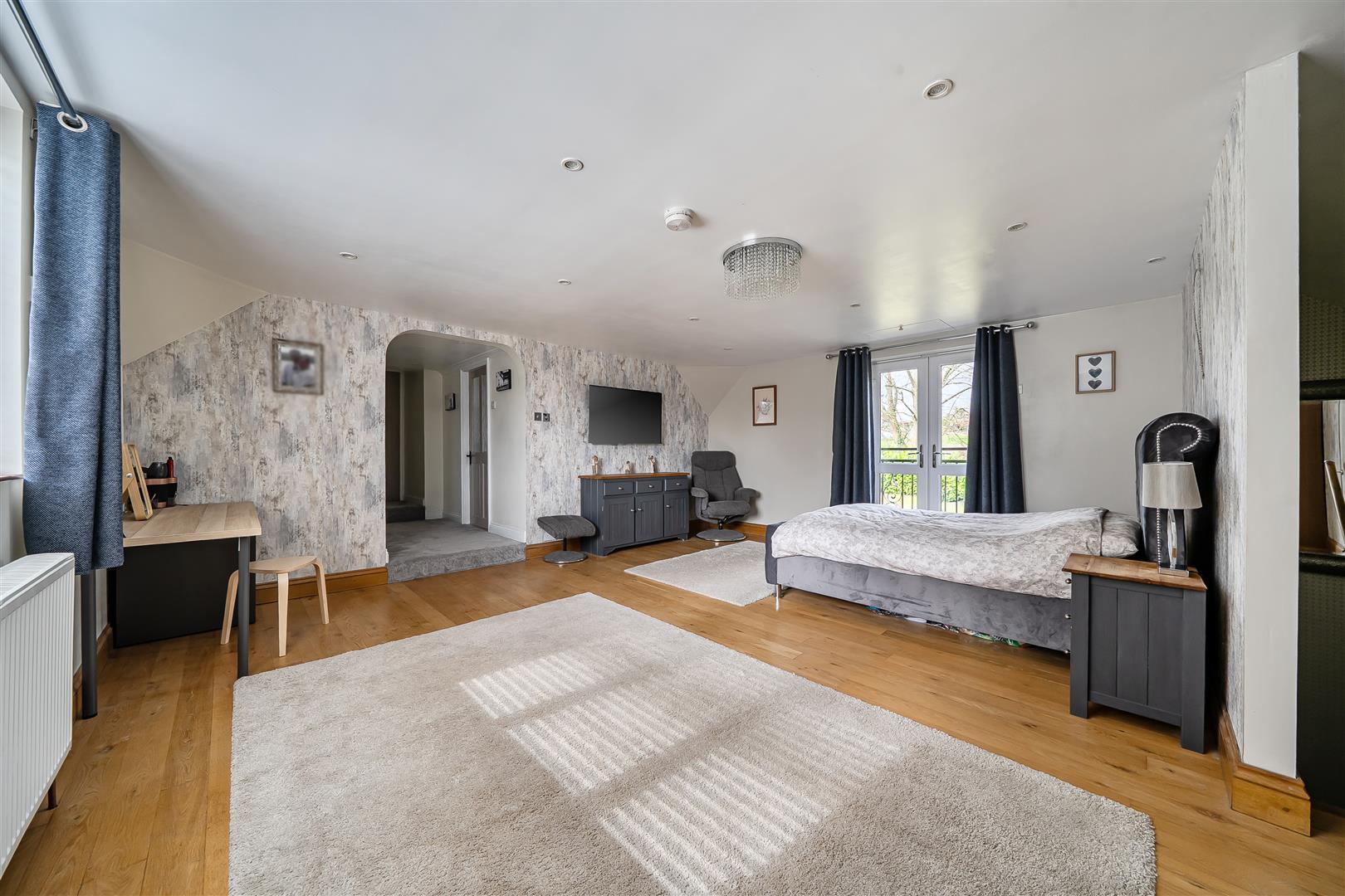Property Image 520265f2-f05d-45ba-992c-d46cd209b67e