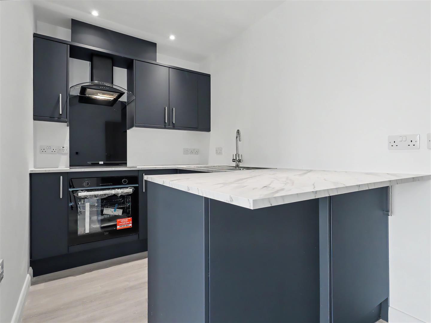 Property Image 520f8037-bbb5-44a5-9277-c26986c43ef7