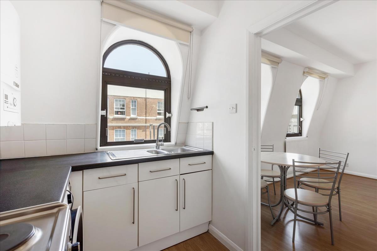Property Image 52139fa5-6ab4-49a8-bb20-2b42c420ba58