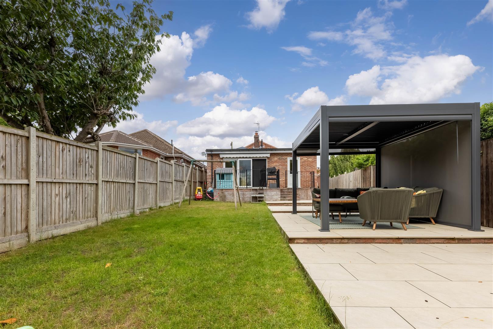 Property Image 521bf1ae-5f6c-4488-bcec-eb68973a78db