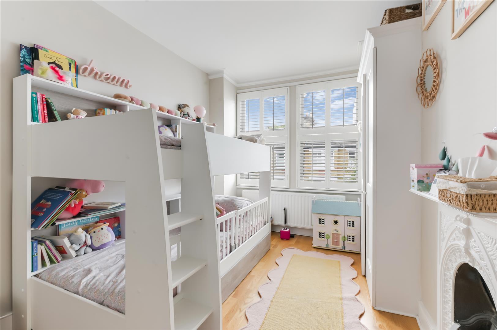 Property Image 52236215-43b3-4186-aa41-4be8240ee6fe