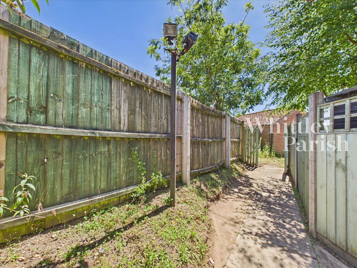 Property Image 5228cb7c-1ce5-42a5-9db0-cd01bdbbe002