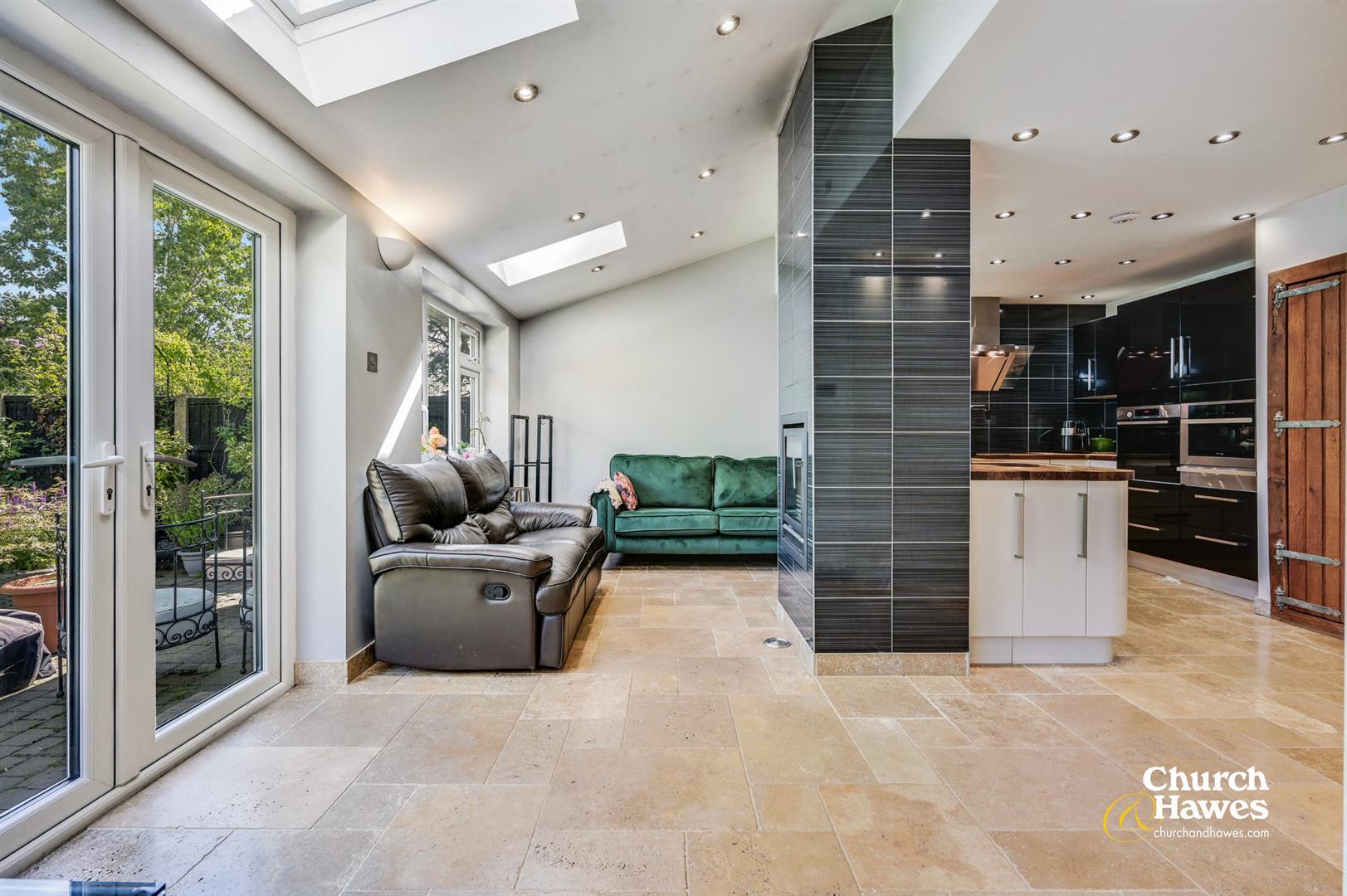 Property Image 52357683-2548-42d0-b95e-669882a6ee03