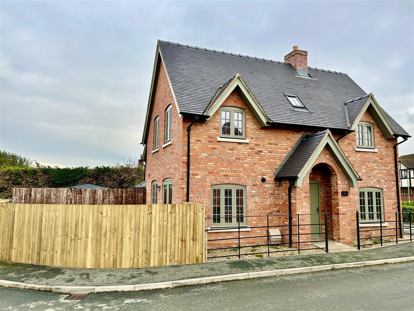 Property Image 5248685e-5f59-42ae-b06e-acb573bba6d2