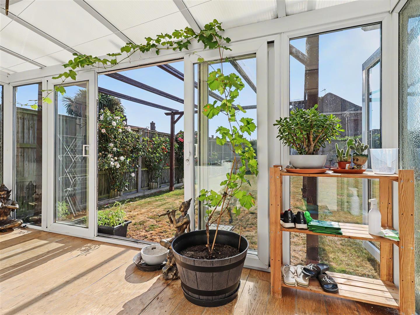 Property Image 525c2828-65d4-45cd-9fbe-82f74172820e