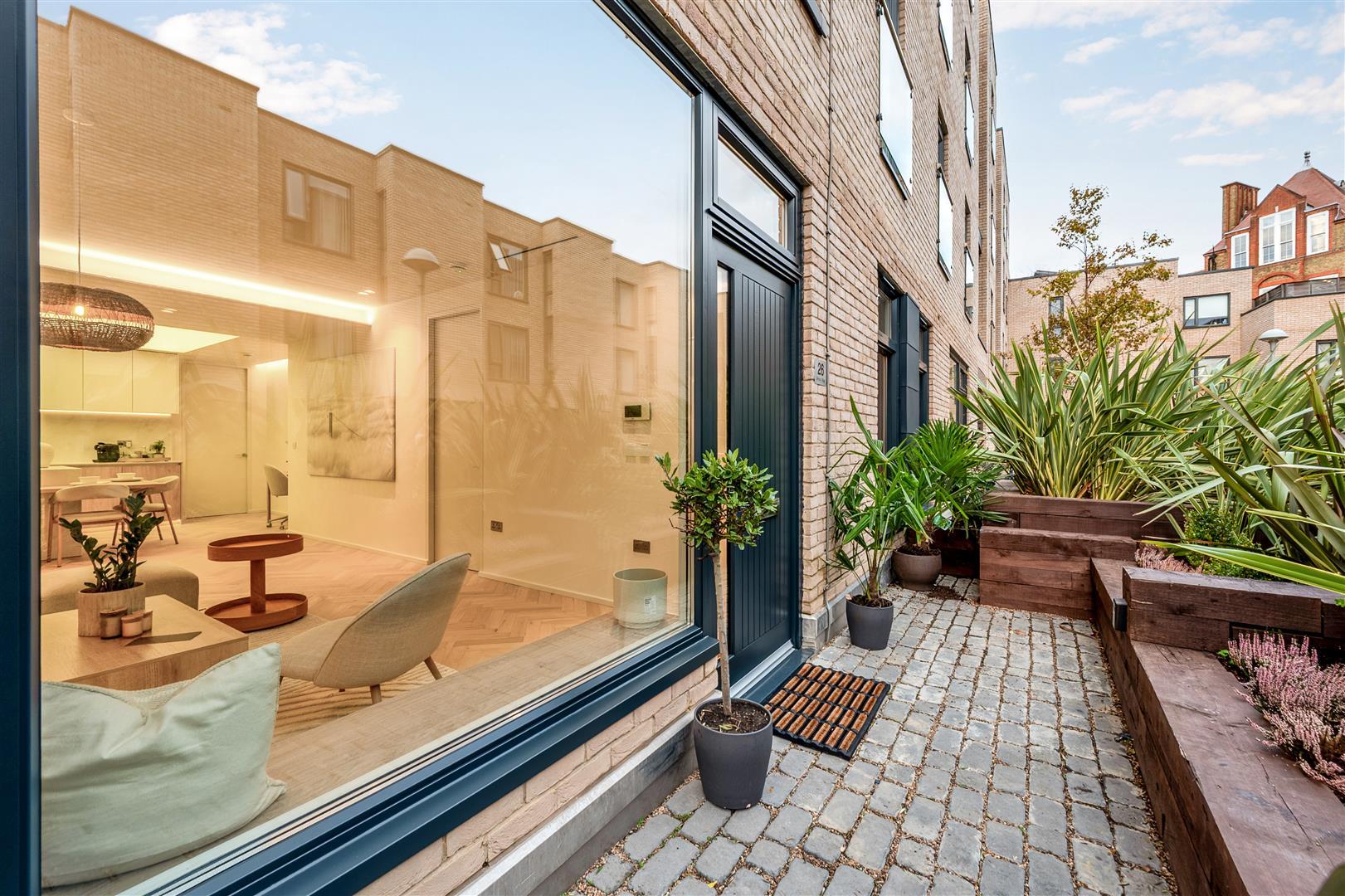 Property Image 526b7d3c-605b-4b13-9a8a-573b5d66ef56