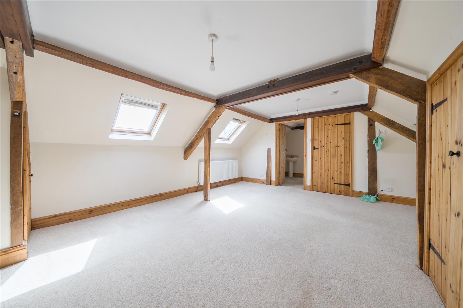 Property Image 52862448-c5b0-4c6a-b382-7dbe284d84d2