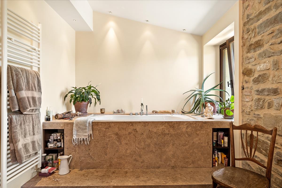 Property Image 52bedfcc-bdab-432f-bae0-430b75696d07