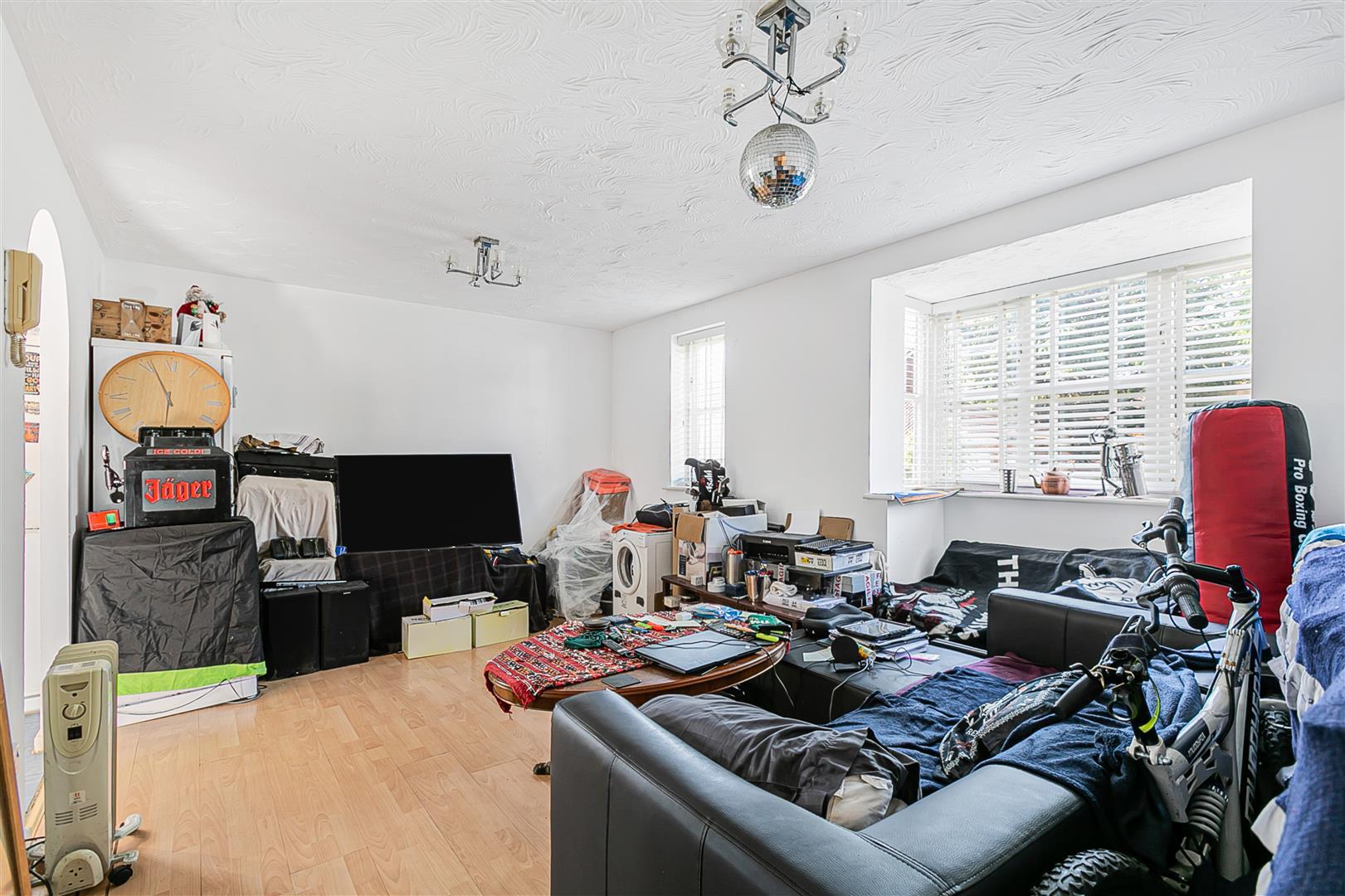 Property Image 52c380cd-1dcf-4093-8215-f7b188cdcd70