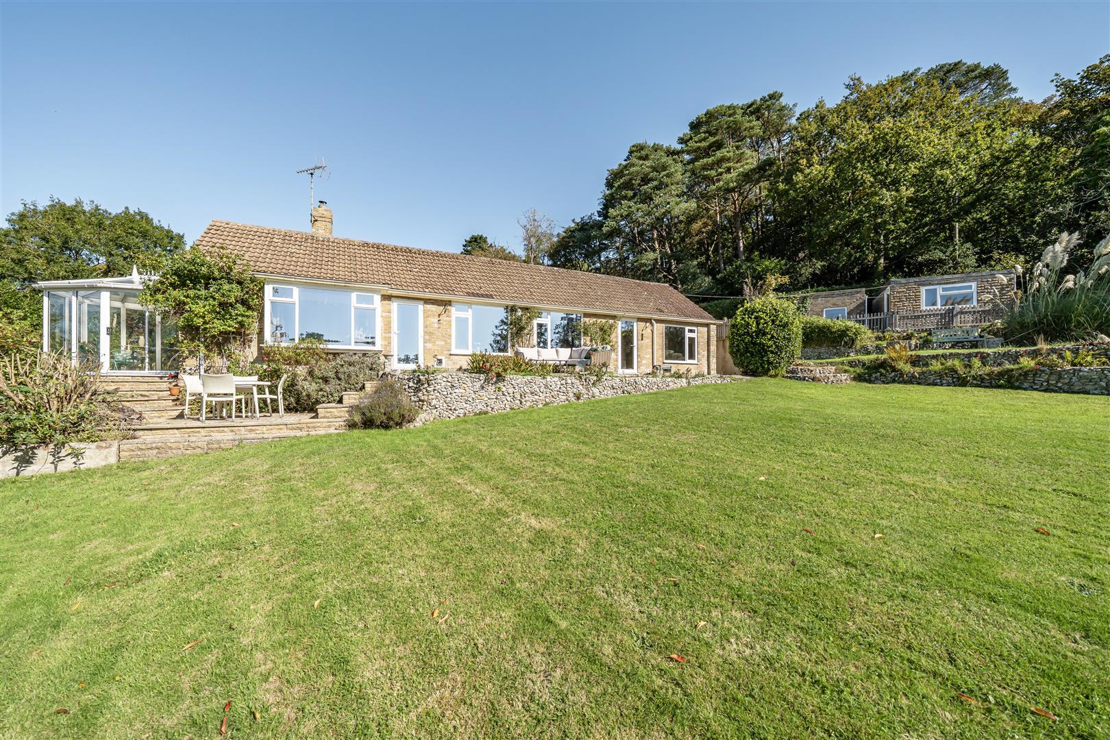 Property Image 52cd6e70-3923-46ce-8a71-8882a2225a22