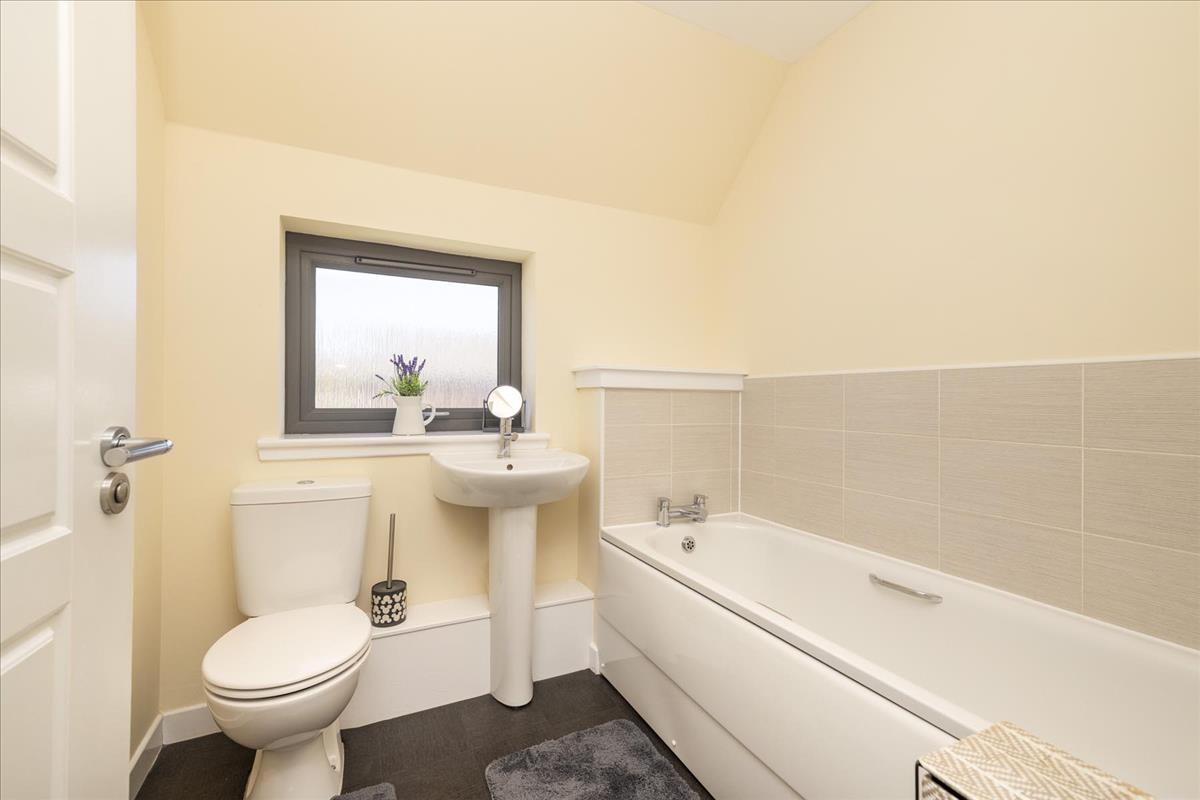 Property Image 52f05e96-197e-46ac-ba9a-8c1cad566c96