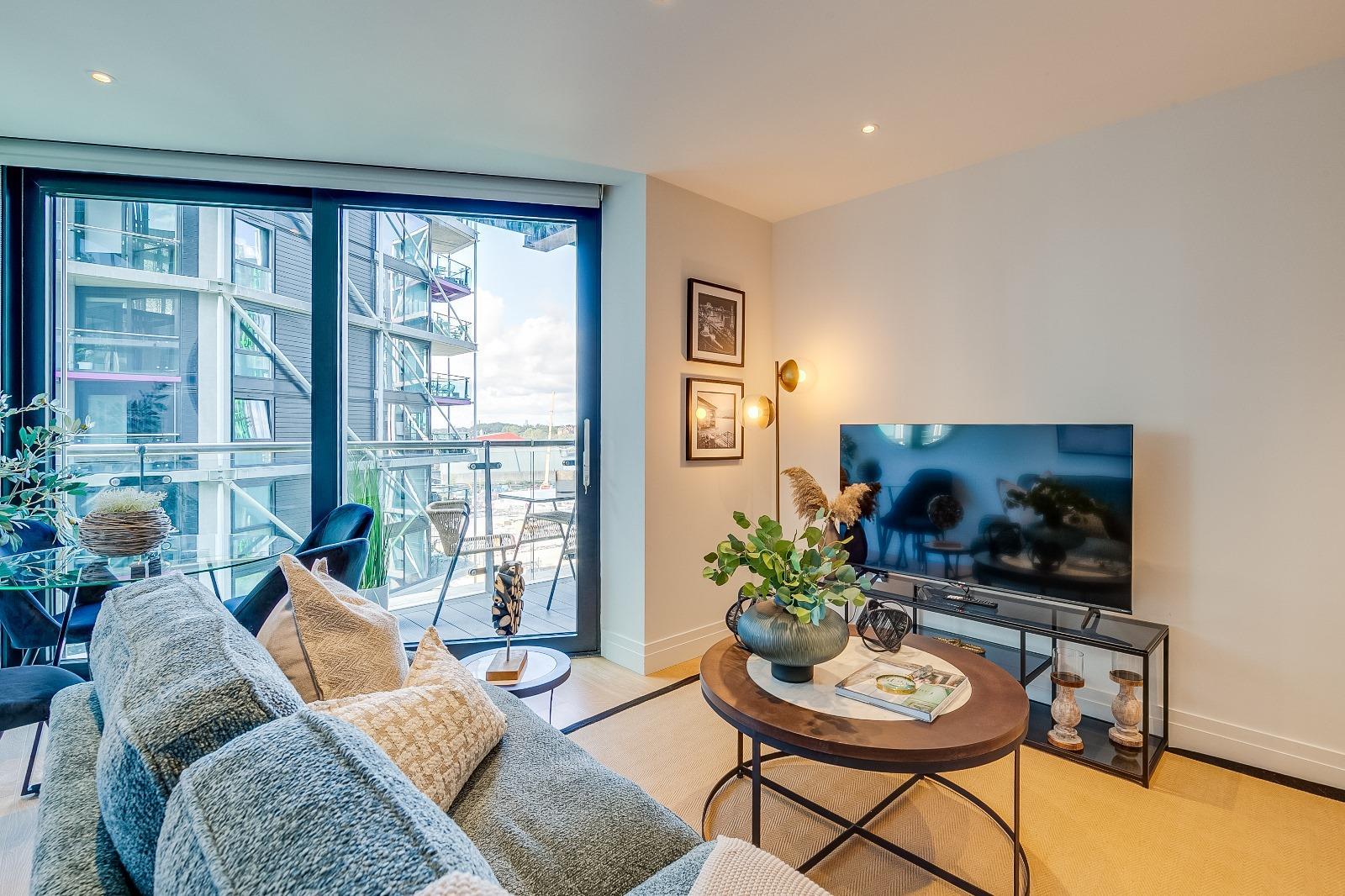 Property Image 52fa1560-9e6e-400d-a0b0-8c44a45543d0