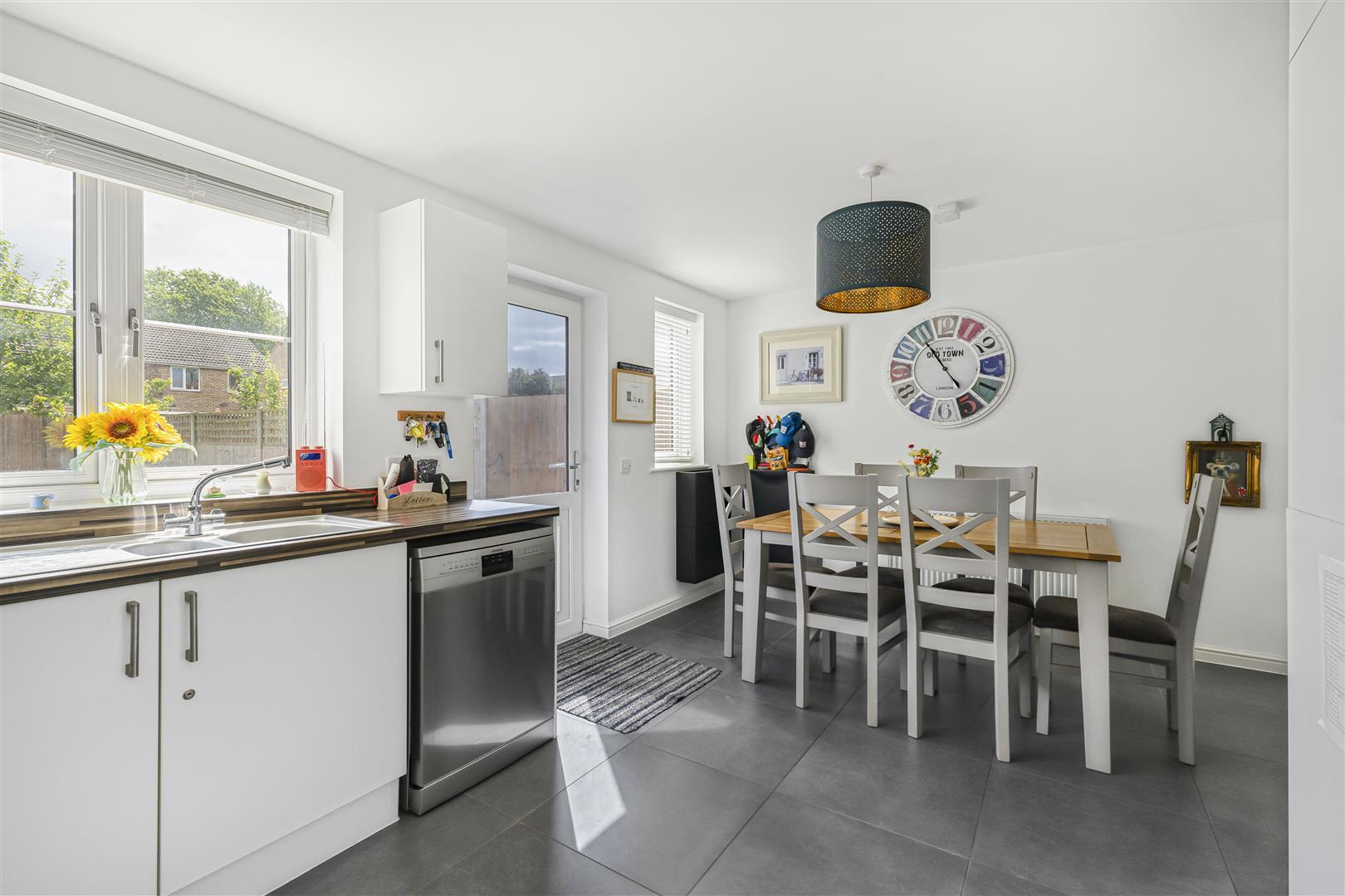 Property Image 52fa232b-0b68-4934-a439-73529772576f