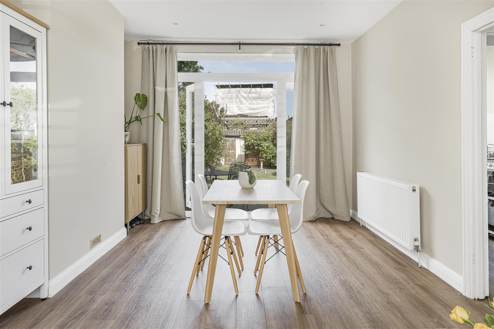 Property Image 5304bc84-09d4-42d0-ac58-90bdb98cb3e4