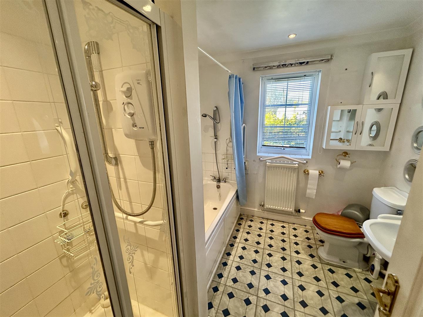 Property Image 53182521-6b7e-4f3e-adcf-4de64a61e50b