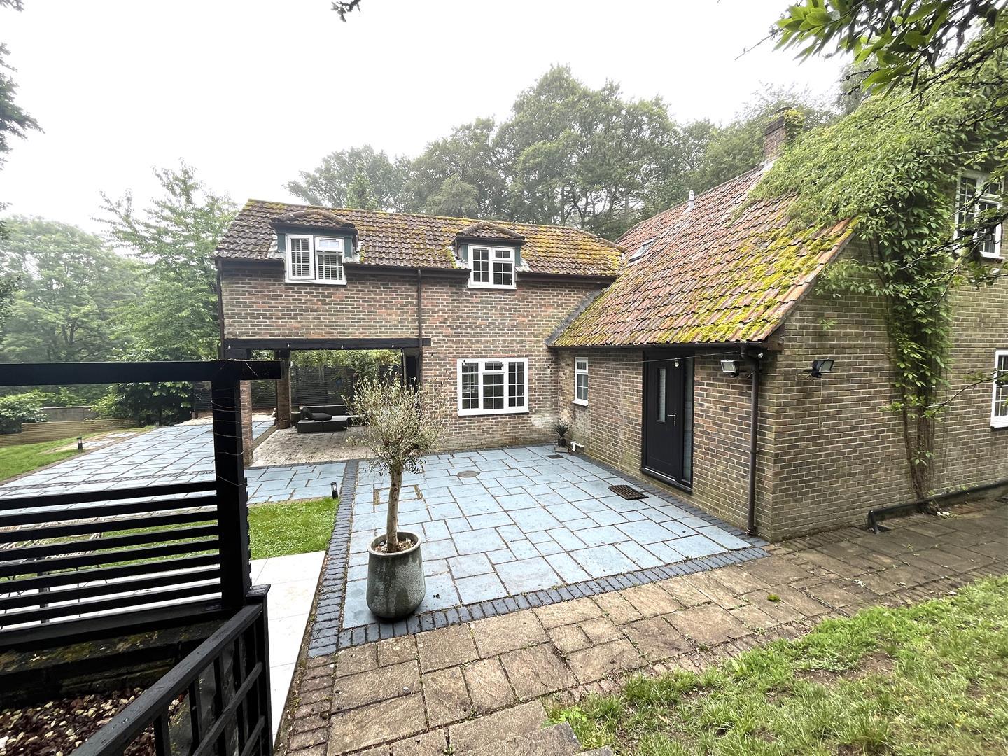 Property Image 532d634c-a2f0-4af1-abda-91ad09526616
