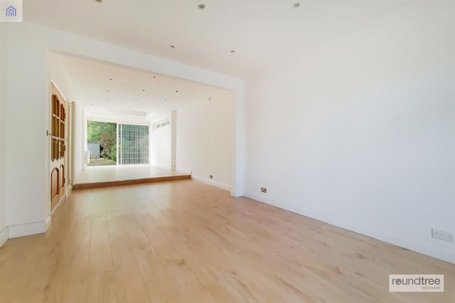 Property Image 53463b2f-8406-4366-809d-1e5dac5a7dee