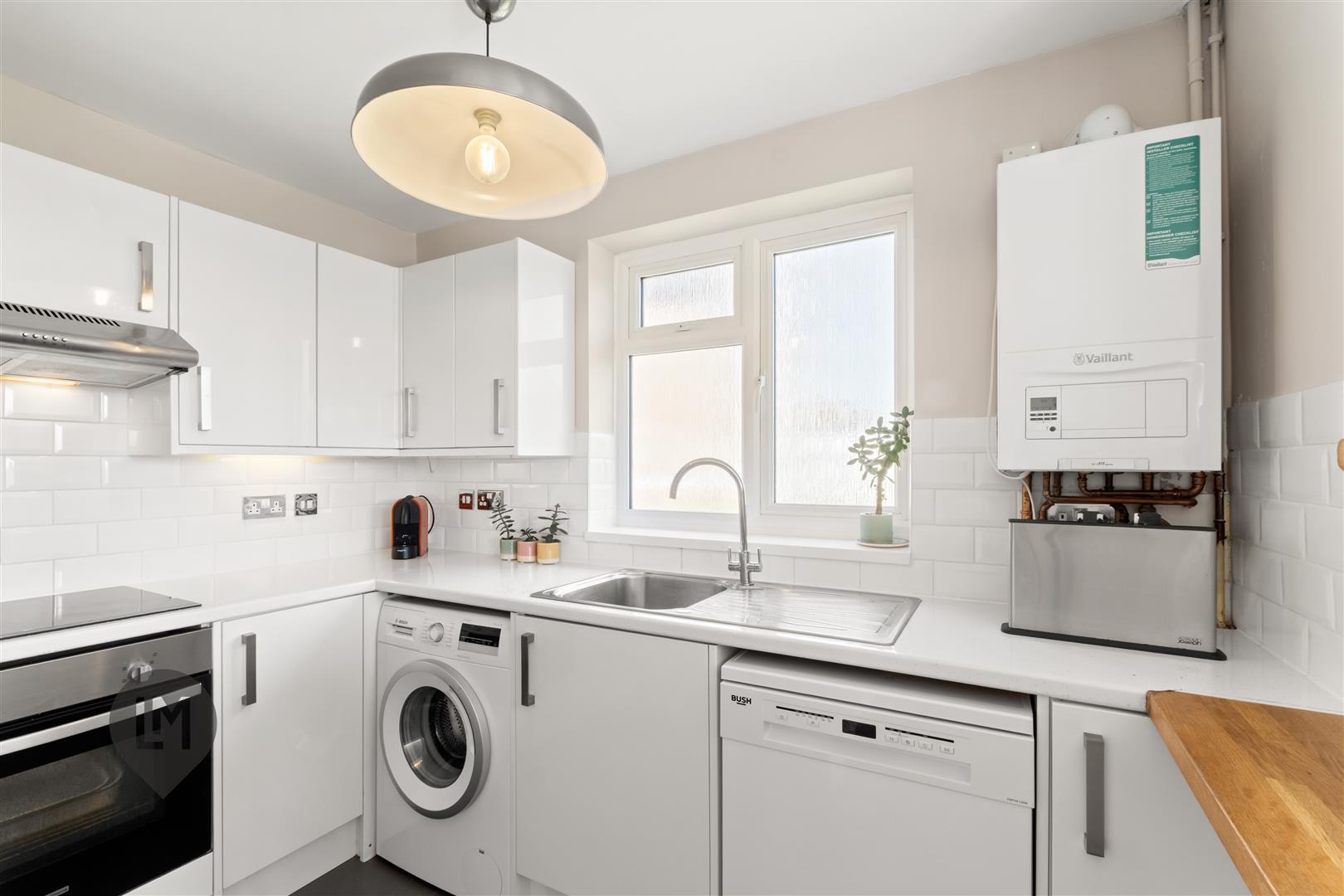 Property Image 535e6e61-1546-46b6-8e3e-9f4d6546176f