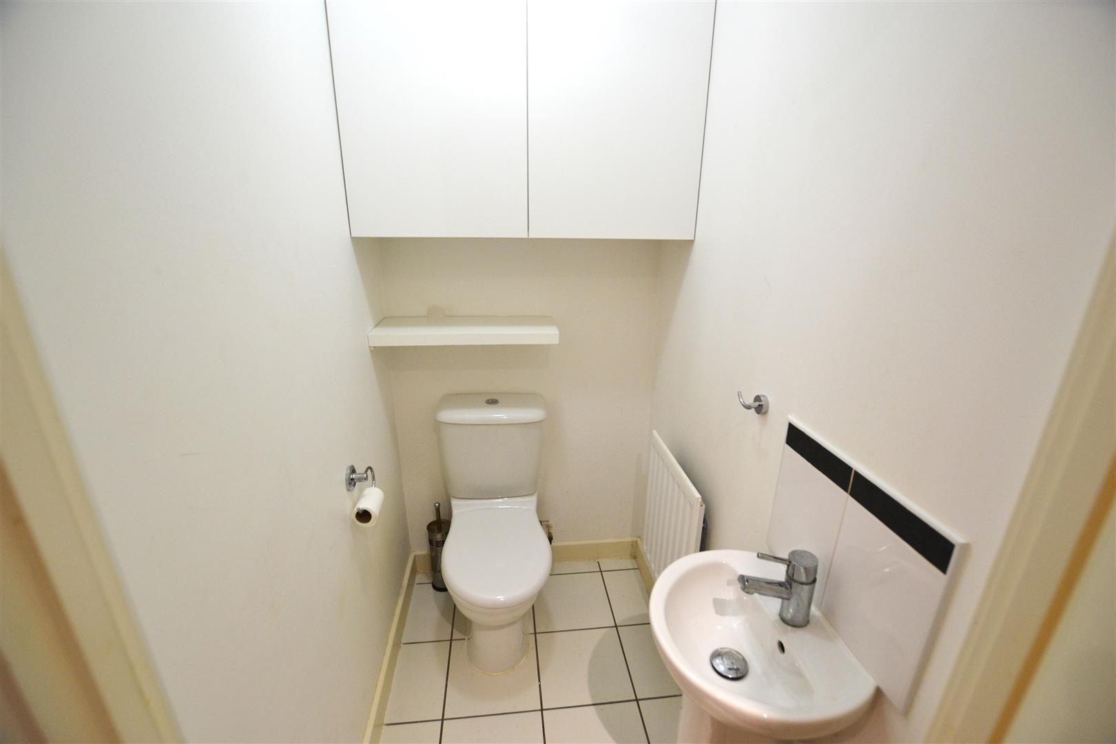 Property Image 539560ce-7beb-45a9-b526-18c3e36945ac