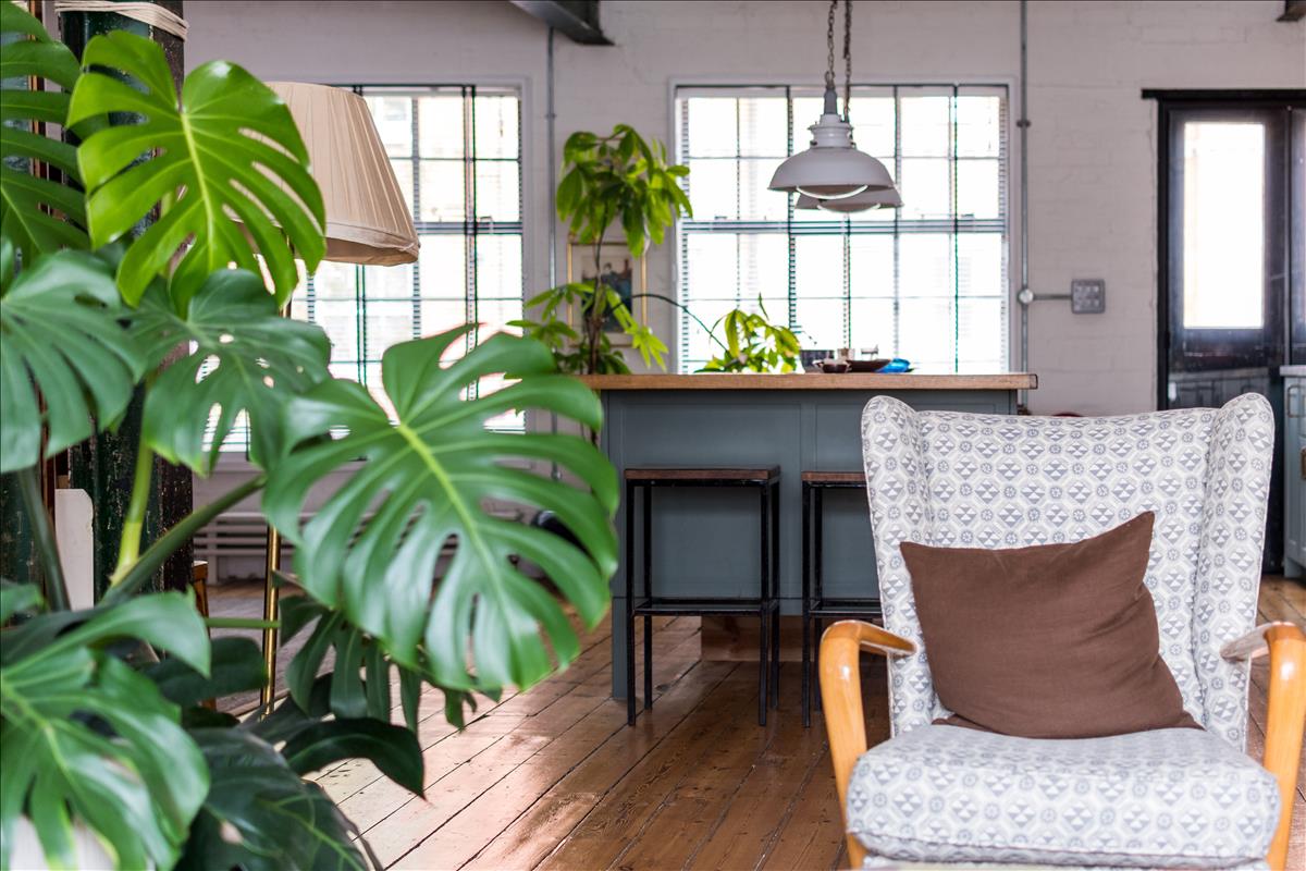 stunning topfloor penthouse apartment shoreditch