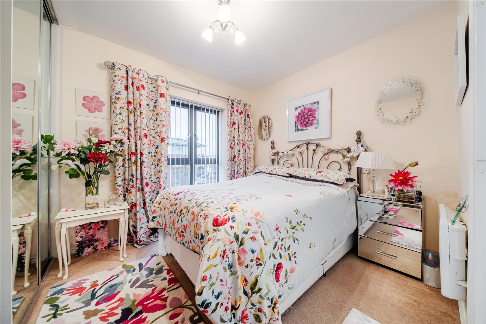 Property Image 53c1fa52-57f1-4ad8-965f-bed43f101a0a