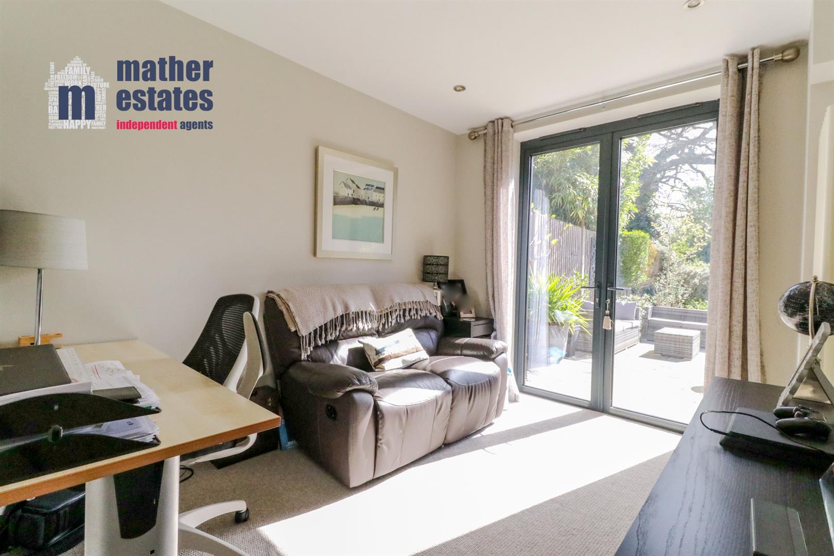 Property Image 53caef03-bac4-4f8d-881c-f1f06f326811