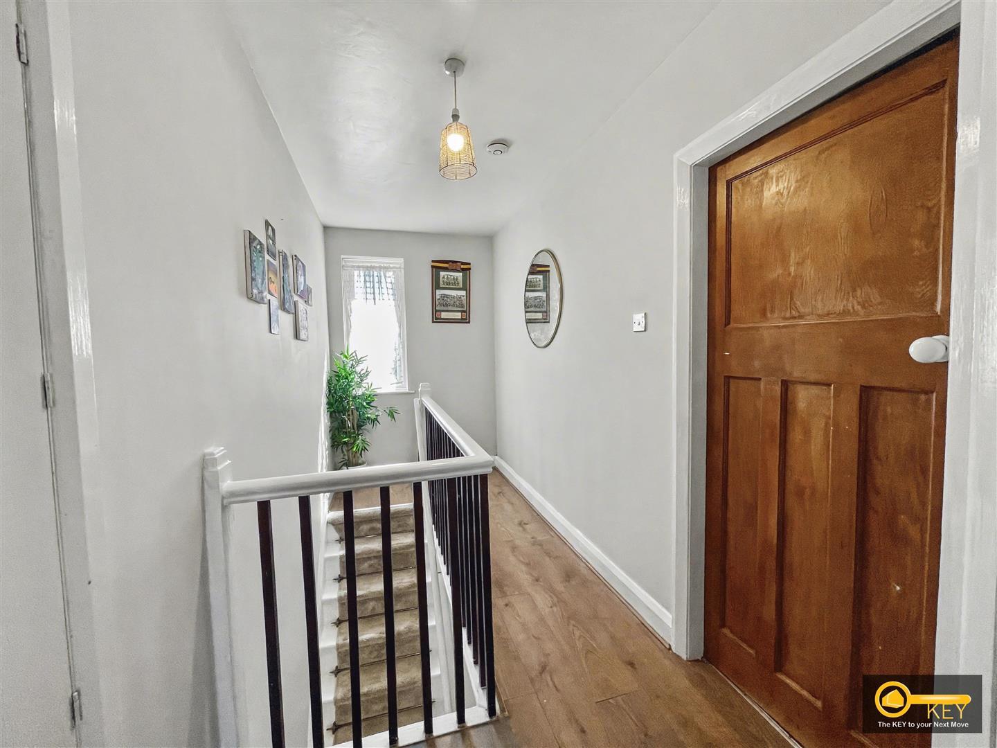 Property Image 53d9aace-c903-45ae-9358-15bbb556ac1d