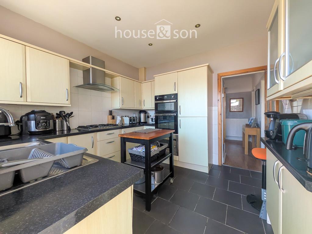 Property Image 53e8f692-525a-43ef-85f7-2339c5899ef8