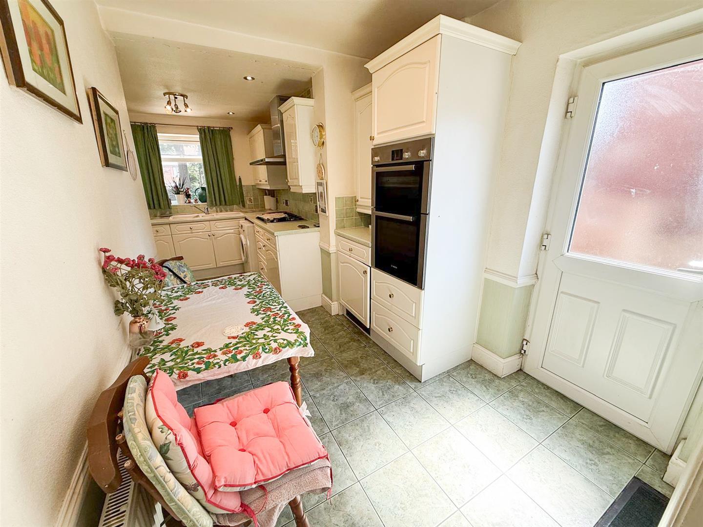 Property Image 53f0b868-65c6-48b0-887b-96f3f046132e