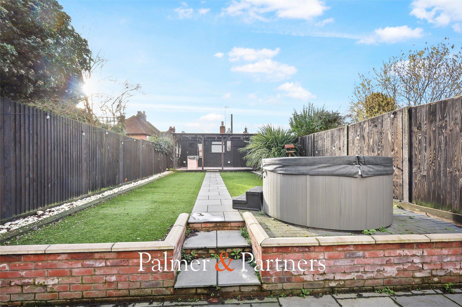 Property Image 53fc2b98-c31b-4525-9a1b-fdb250b42106