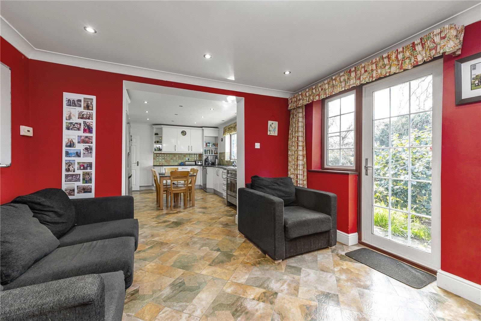 Property Image 54072943-cf67-404c-80ae-802d550cd009