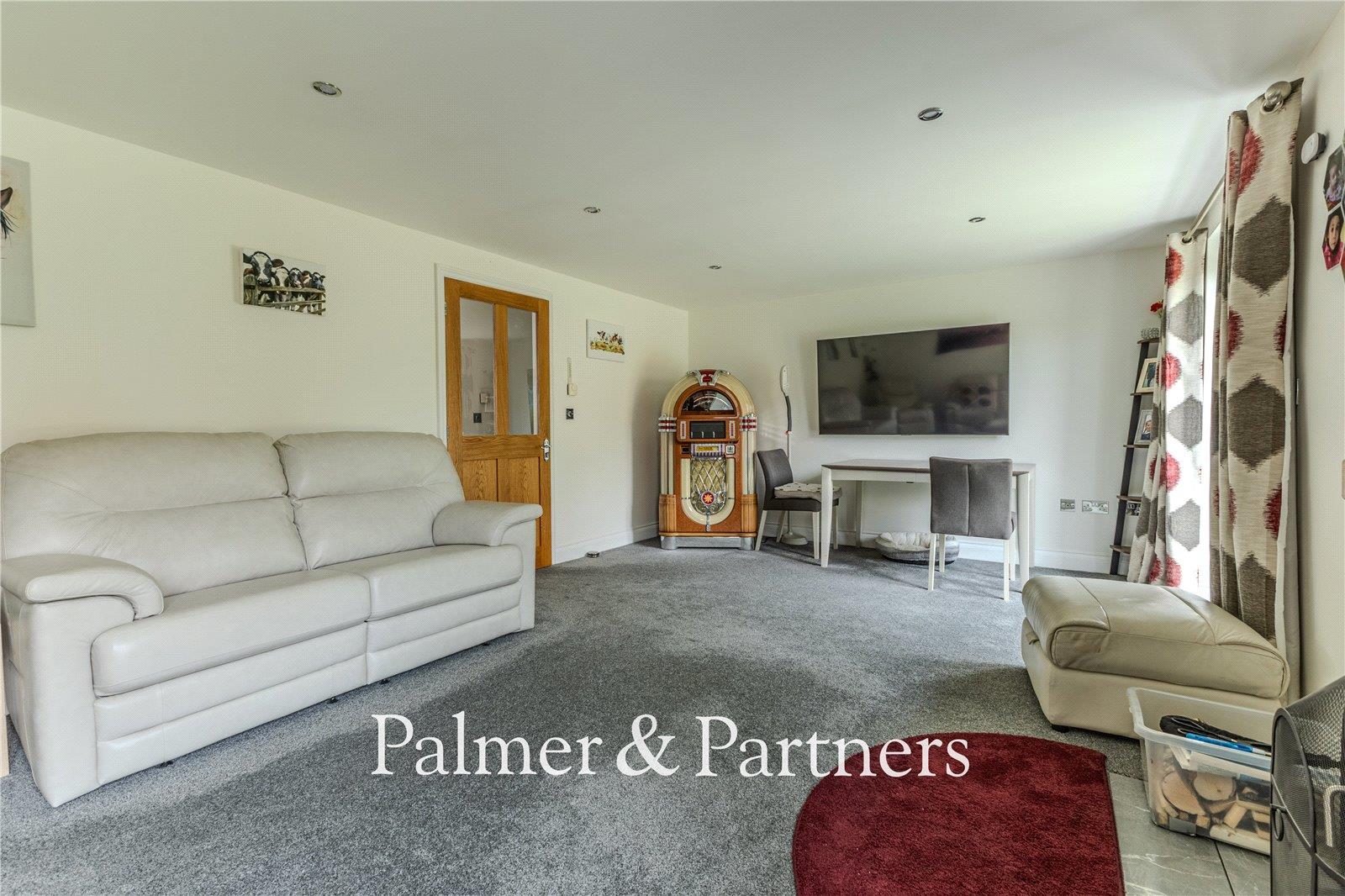 Property Image 54096d8a-5875-4c83-8396-62dc45296fd3