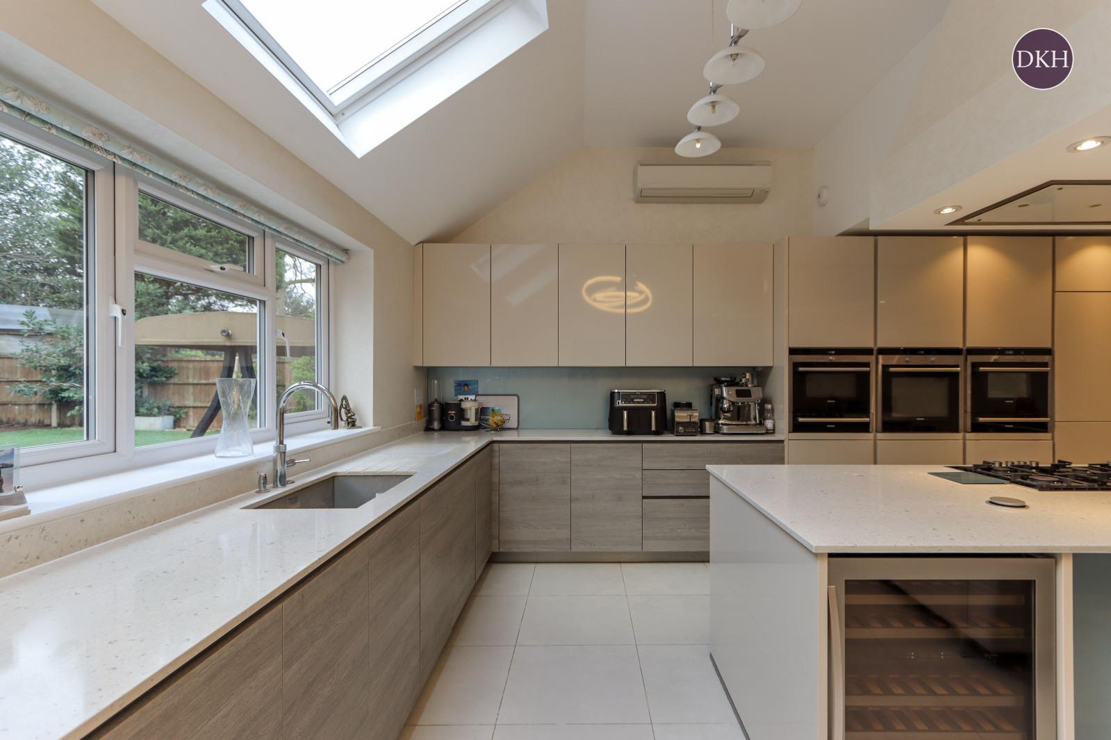 Property Image 5413f778-833a-47e2-8549-52ed59627d93