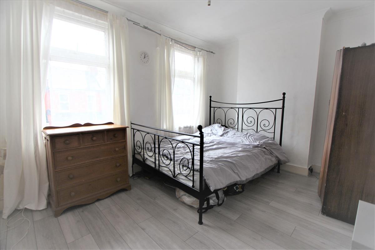 Property Image 541559a0-d07f-437c-a690-b3e247f53540