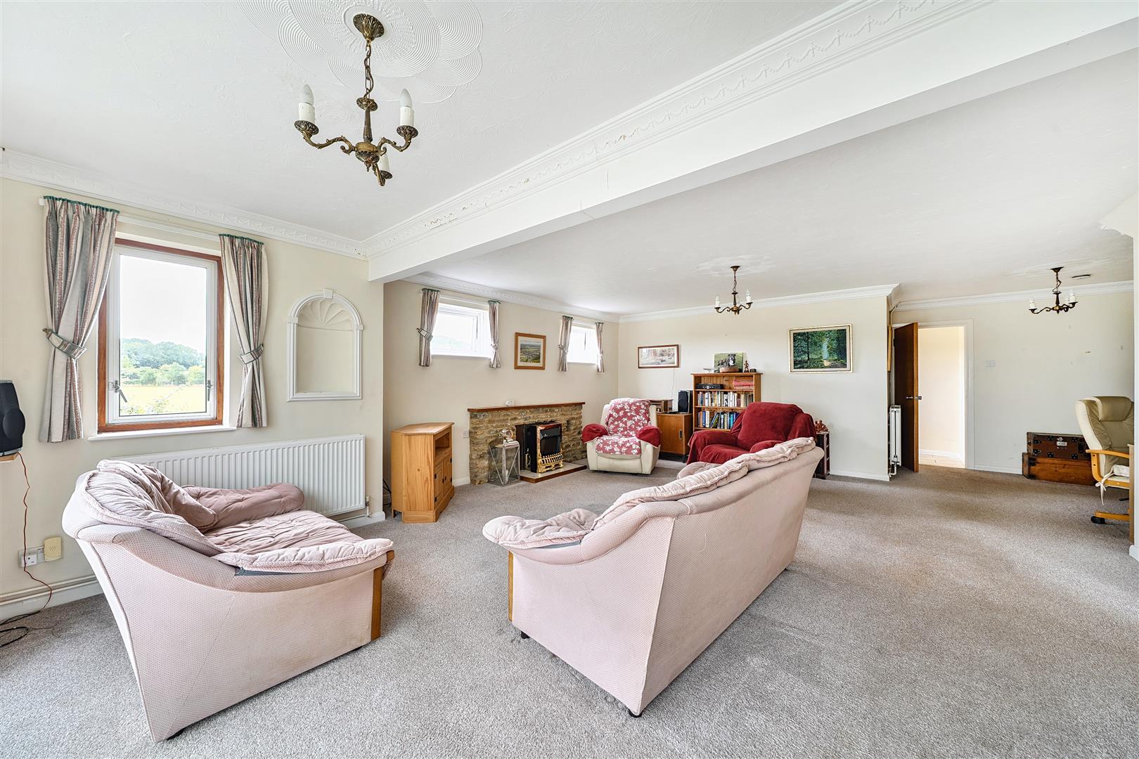 Property Image 543e5357-01fc-43b9-b5c1-e1af3f9a5bf2