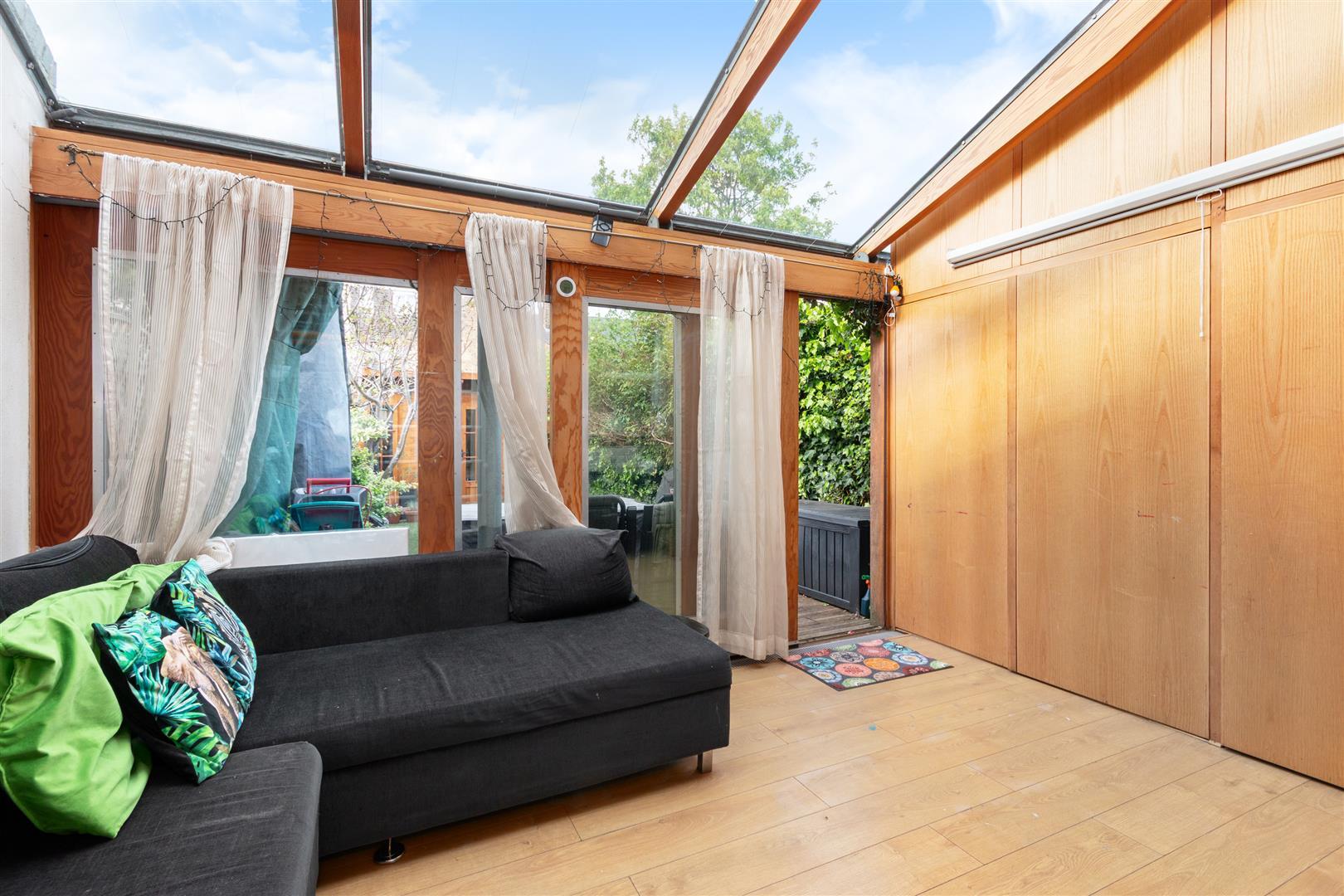 Property Image 543ea248-fa58-44a0-8e86-4bc888fb7eda