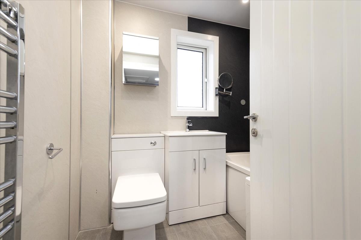 Property Image 54439e4b-0bcb-4a9b-b747-25ea30a04c25