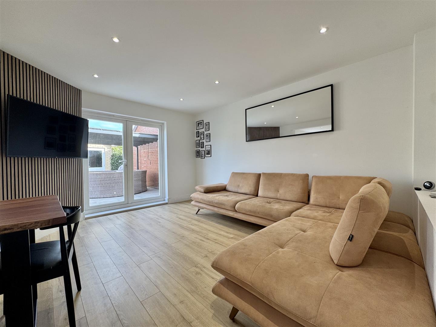 Property Image 54455274-f5fa-4925-b368-0eb9e87a0be8