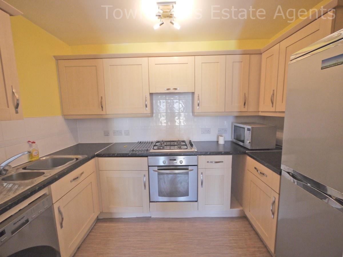 Property Image 5447d292-5fb6-44d4-90c9-318e111457c1