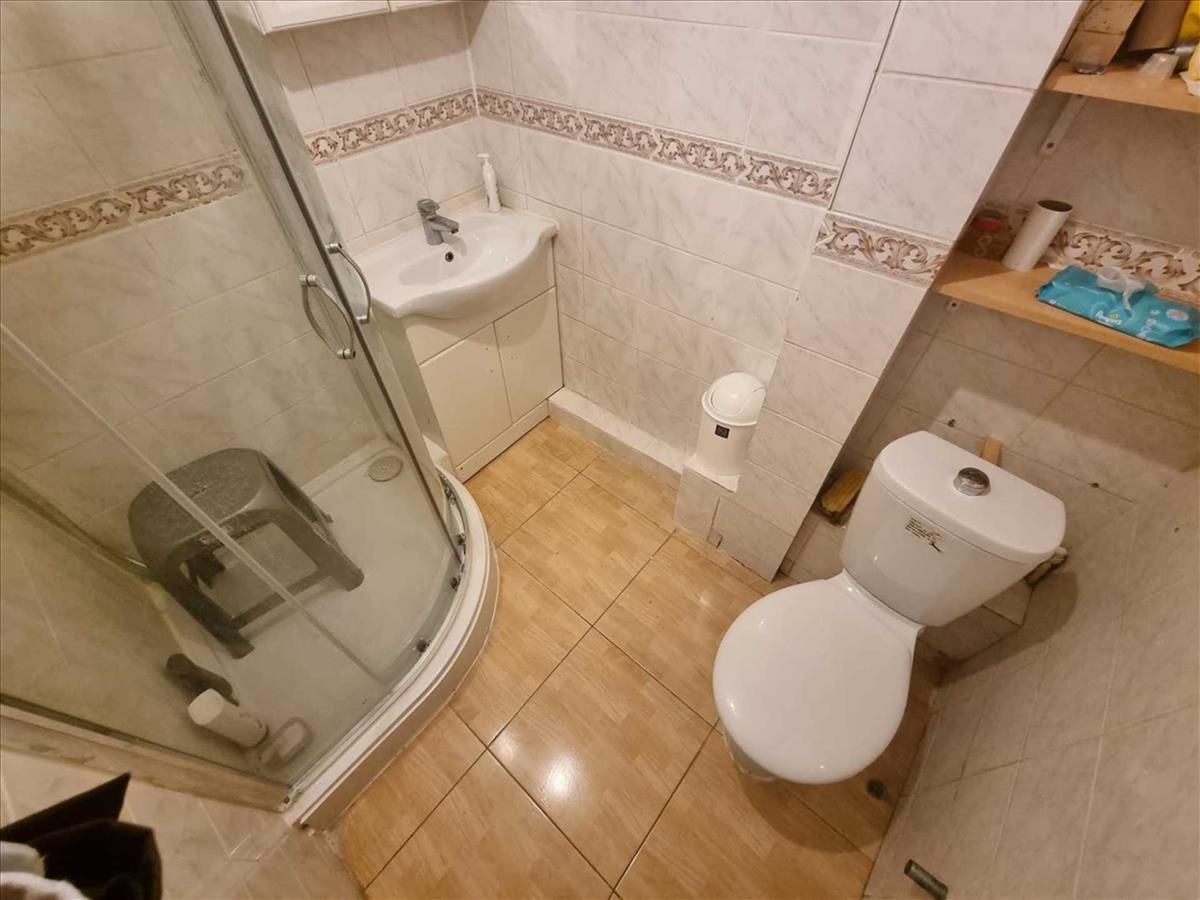 Property Image 5479481f-9c74-4289-83c3-2cc21264e435